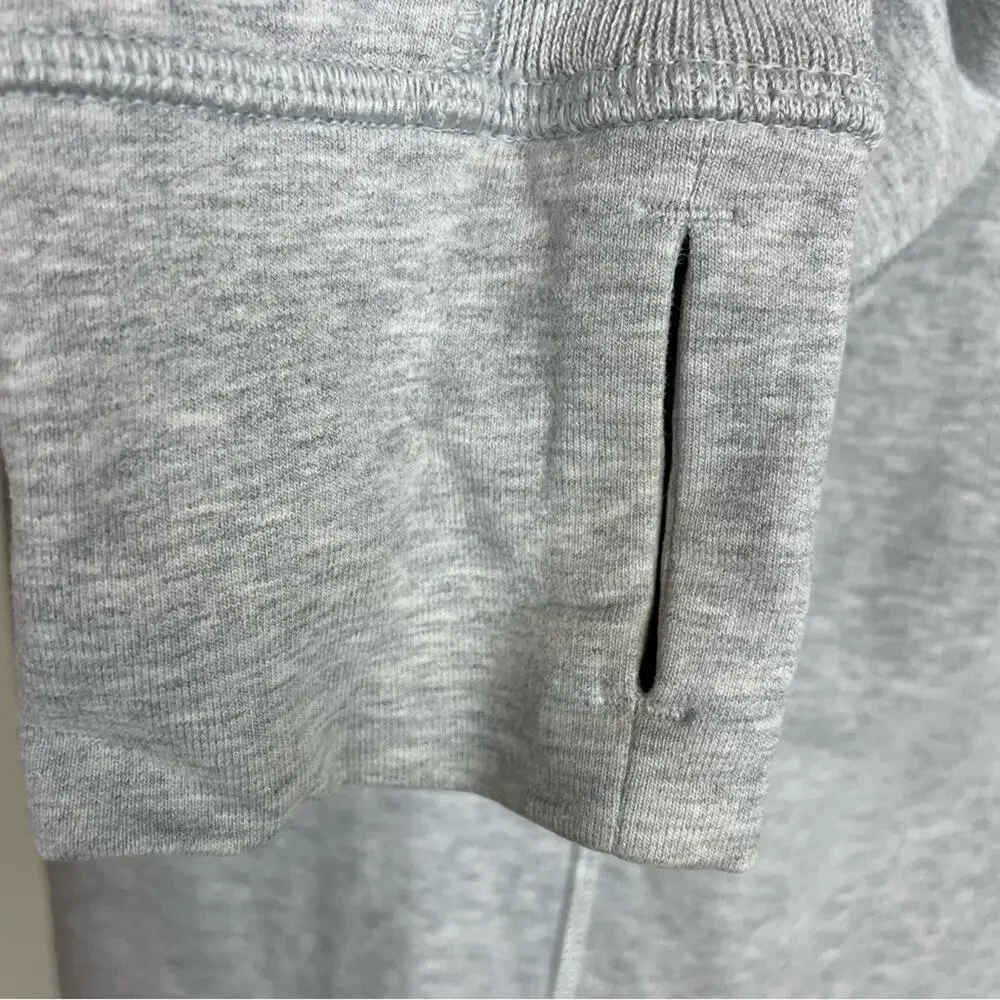 Lululemon Gray Crew Neck Long Sleeve Athletic Sweatshirt Small